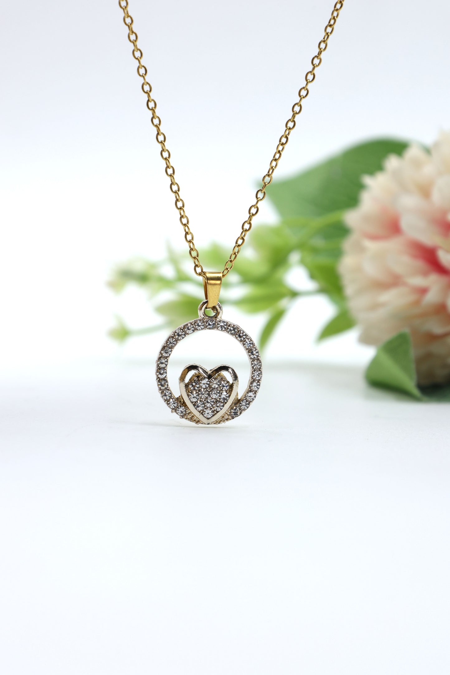 Elegant Gold-Plated Heart Pendant Necklace