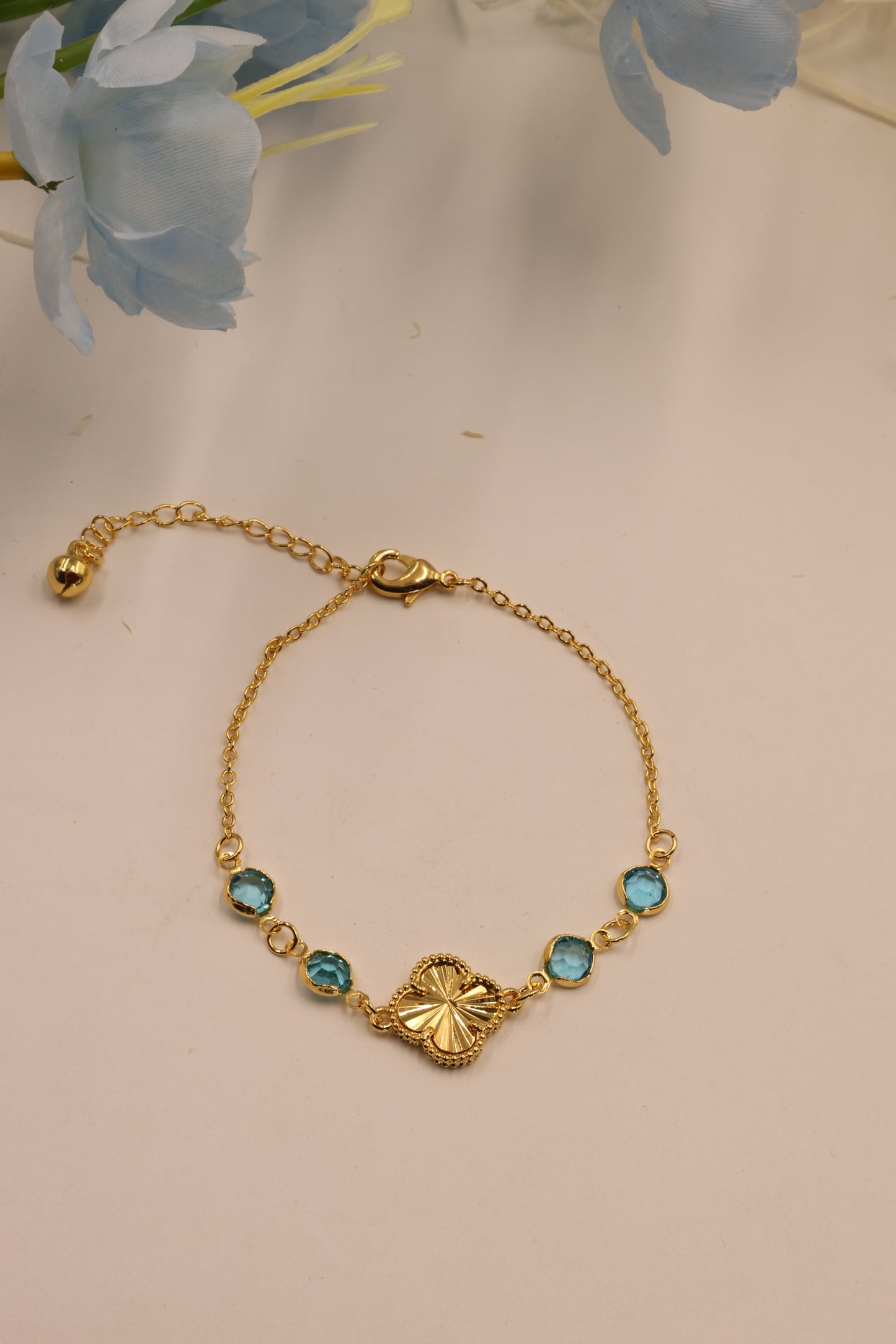Clover Motif Bracelet