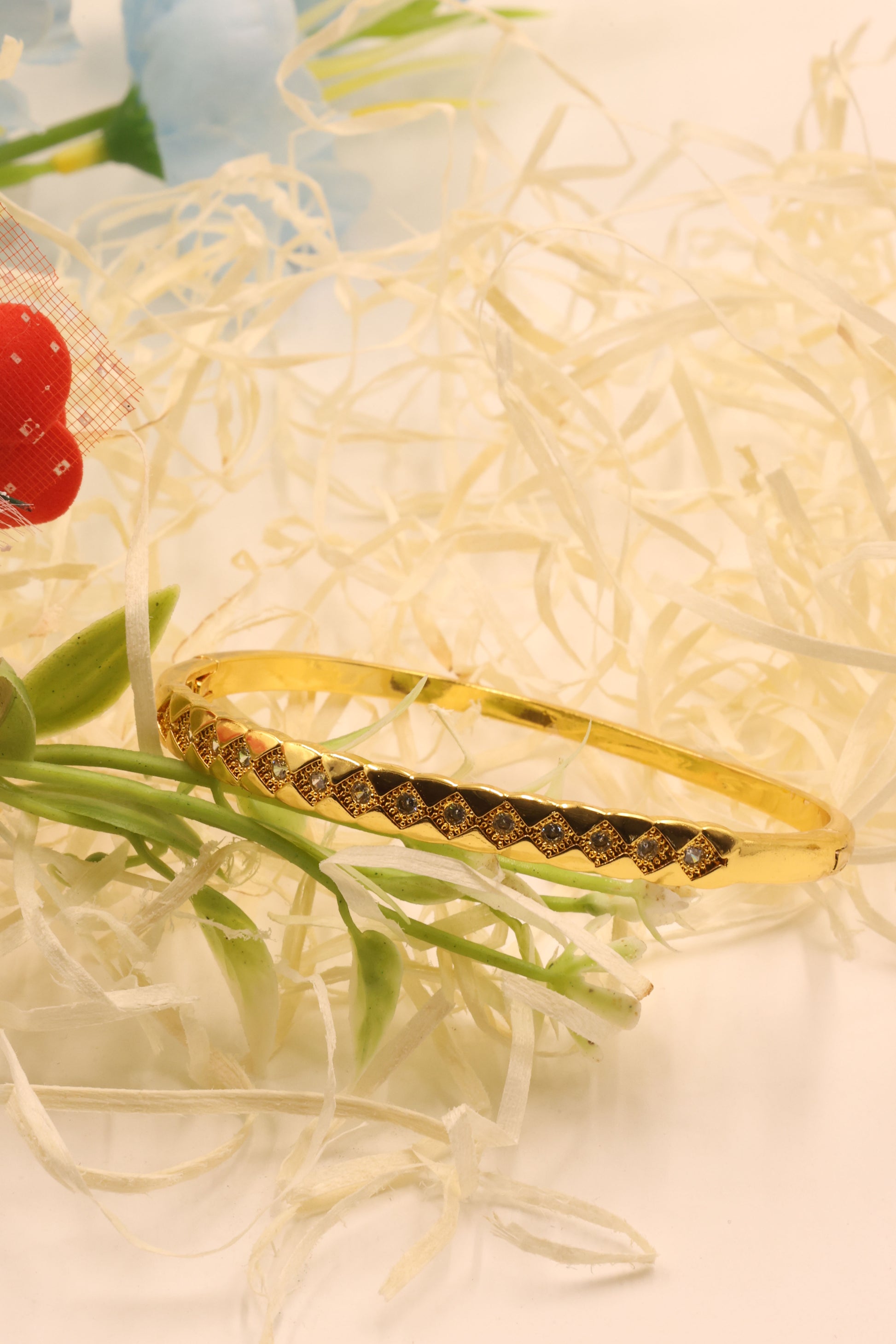 Golden Luxe Diamond-Cut Crisscross CZ Bangle