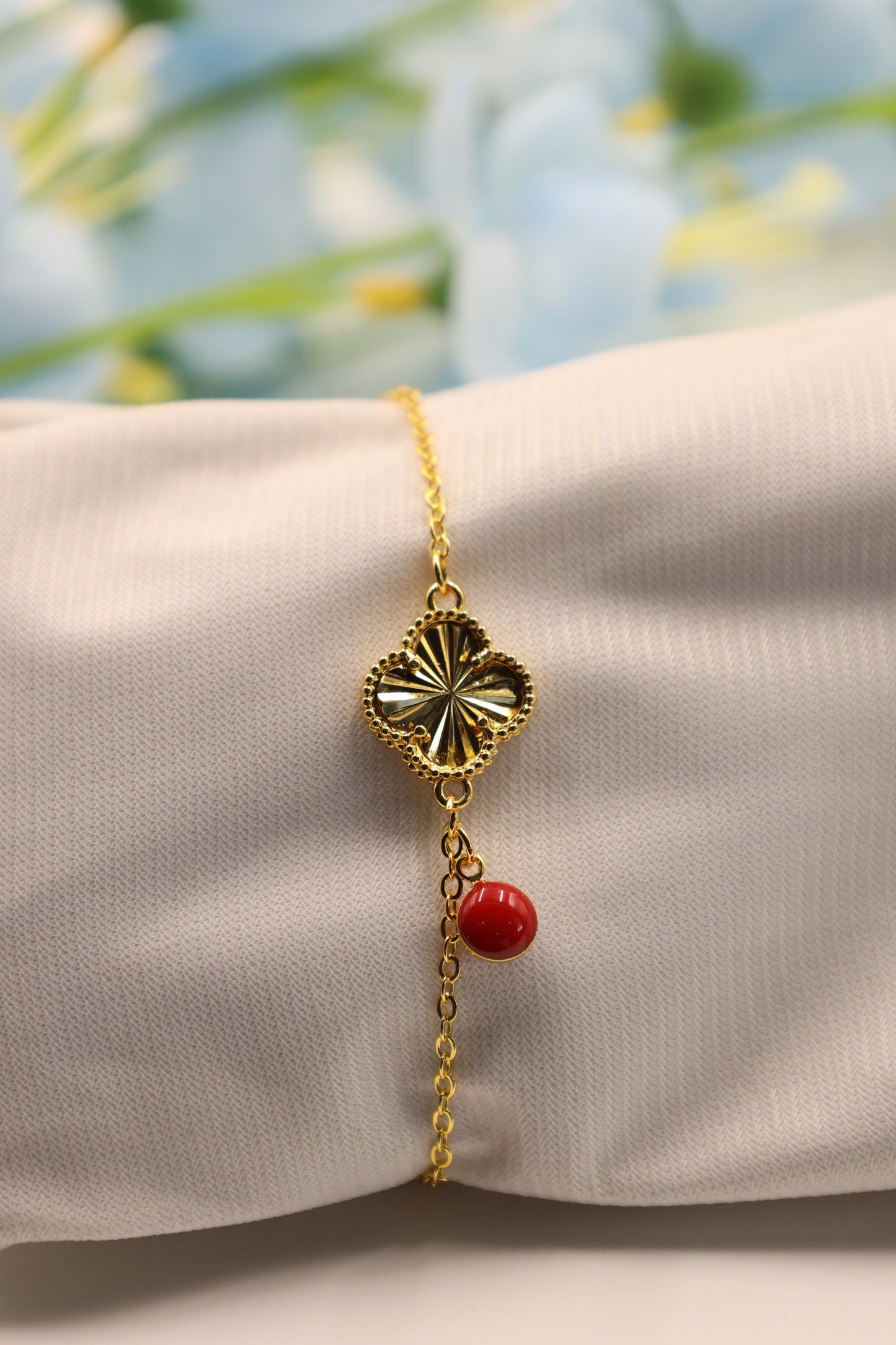 Charm Clover Bracelet