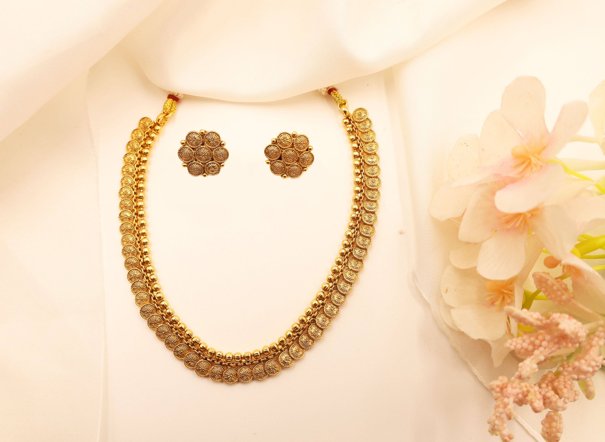 Timeless Temple Pearl Jewellry Set - Mywishtree