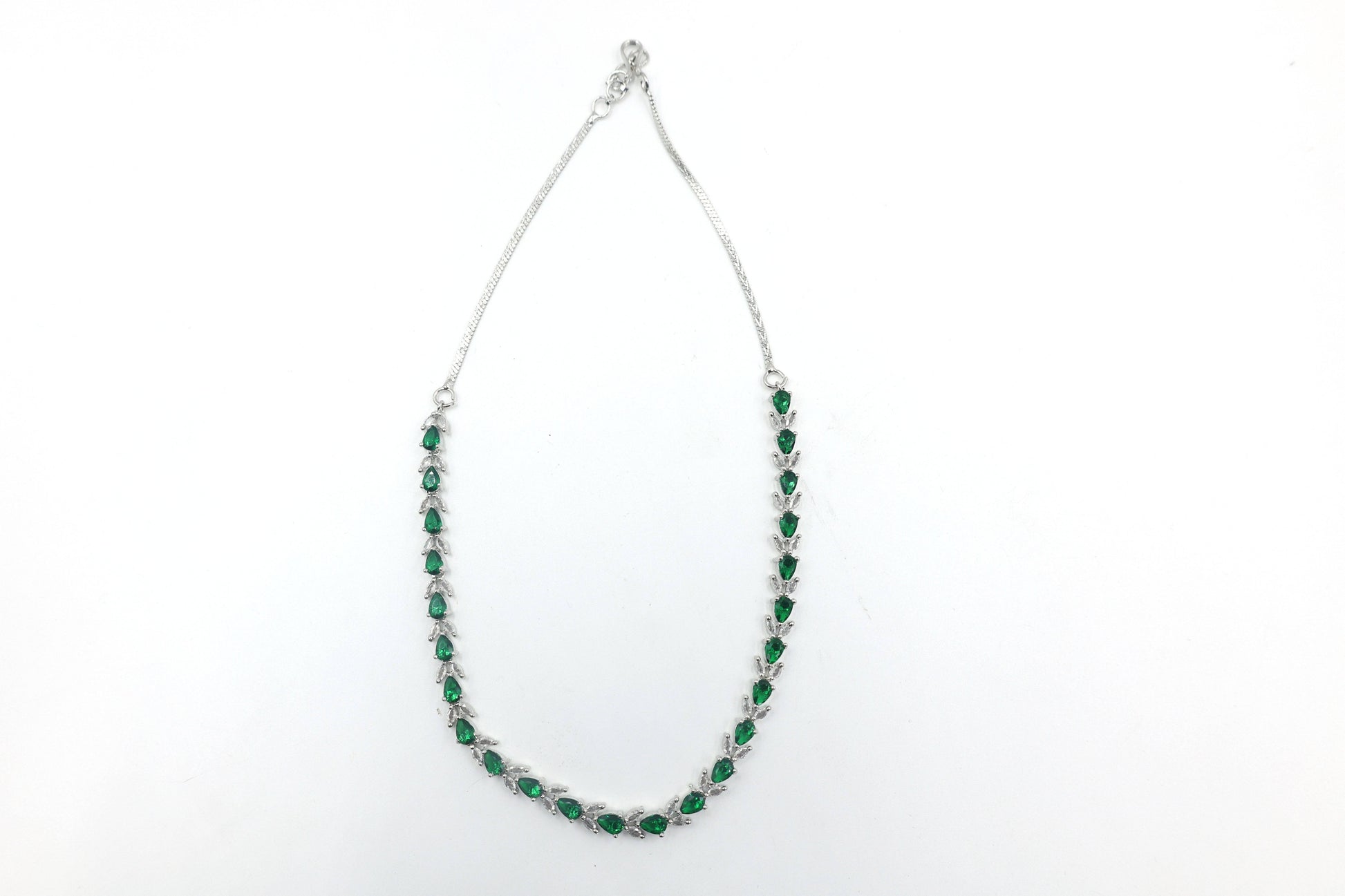 MywishTree Elegant Emerald American Diamond Necklace Set - Mywishtree