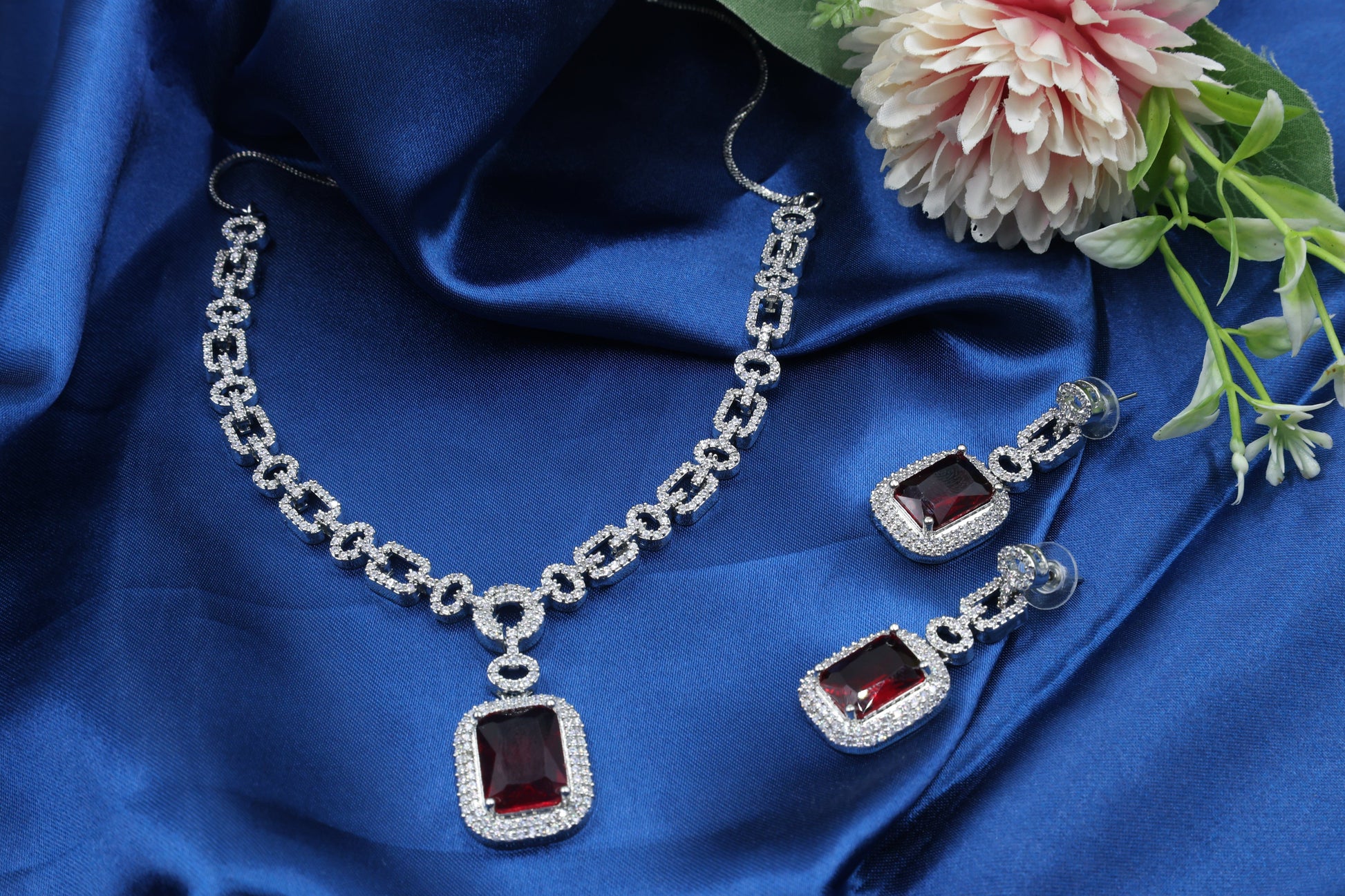 MywishTree Majestic Ruby Chain-Link American Diamond Necklace Set - Mywishtree