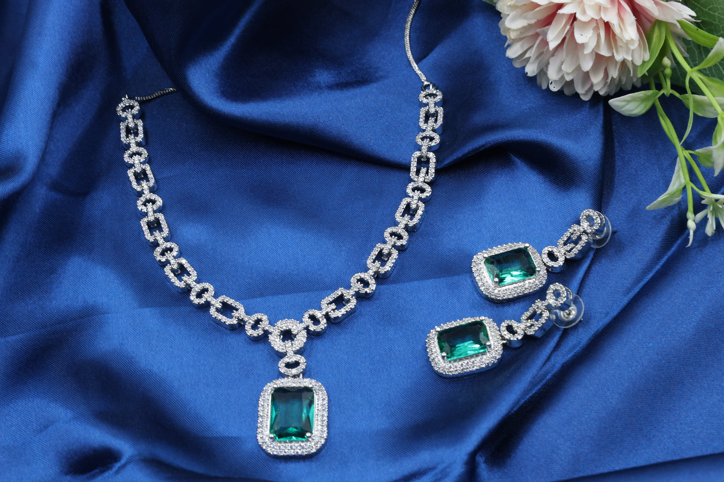 MywishTree Majestic Ruby Chain-Link American Diamond Necklace Set - Mywishtree