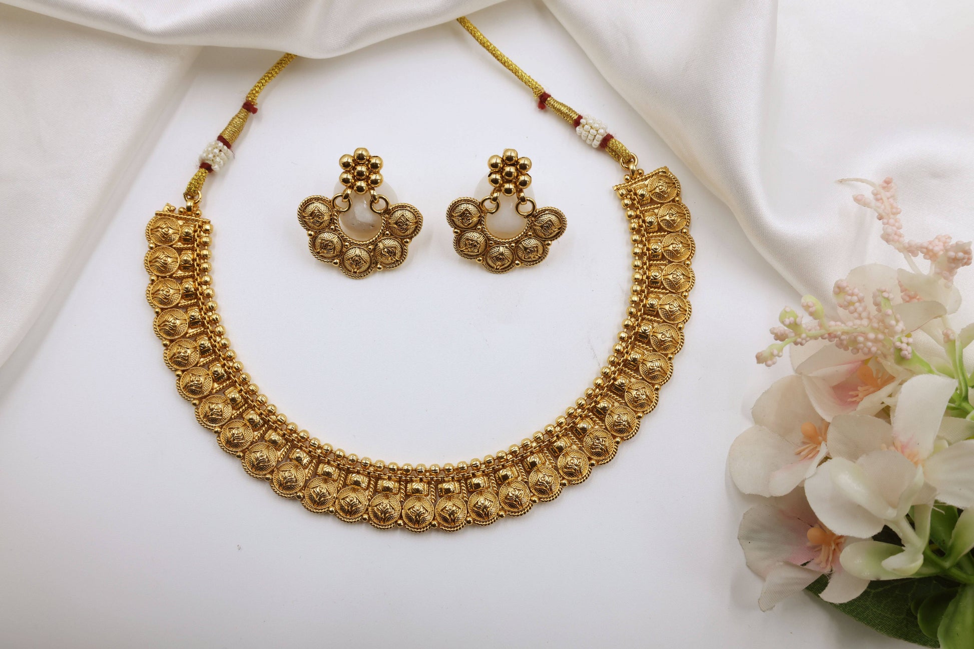 MyWishTree Antique Gold Necklace Set with Chandbali Earrings - Mywishtree