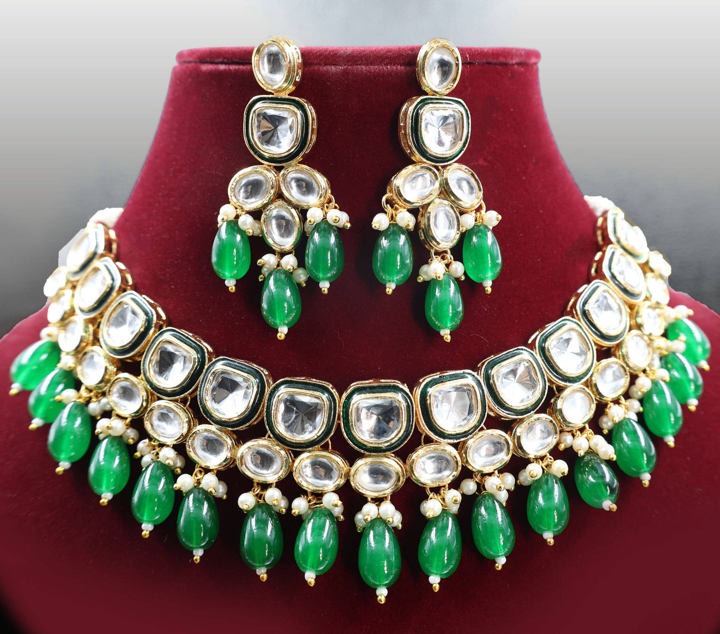 Emerald Elegance Kundan Set - Mywishtree