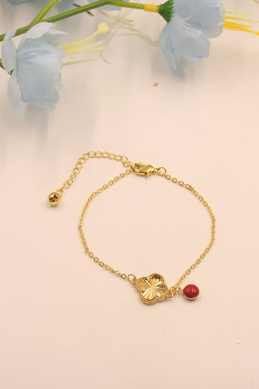 Charm Clover Bracelet