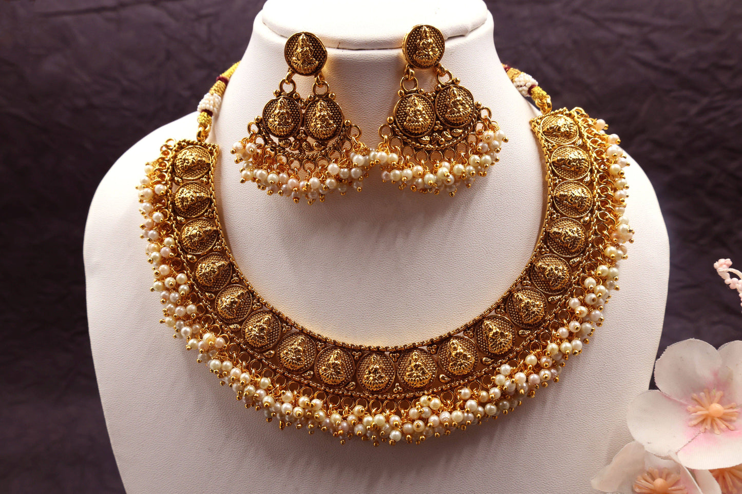 MyWishTree Antique Necklace With Gold Plating and Pearls Detailing - Mywishtree