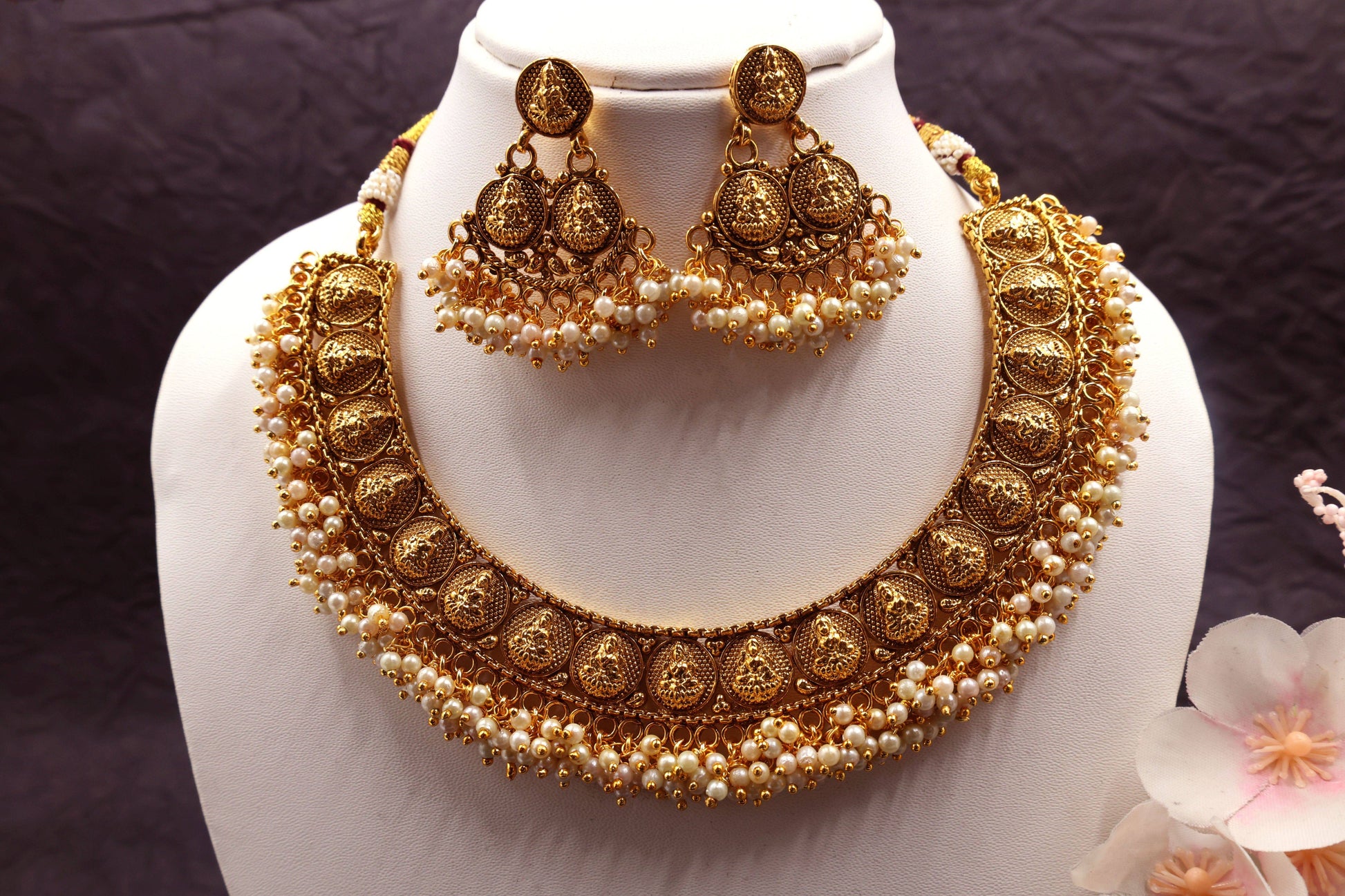 MyWishTree Antique Necklace With Gold Plating and Pearls Detailing - Mywishtree